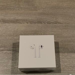BRAND NEW Apple AirPods 2nd Generation Earbuds & Wireless Charging Box
